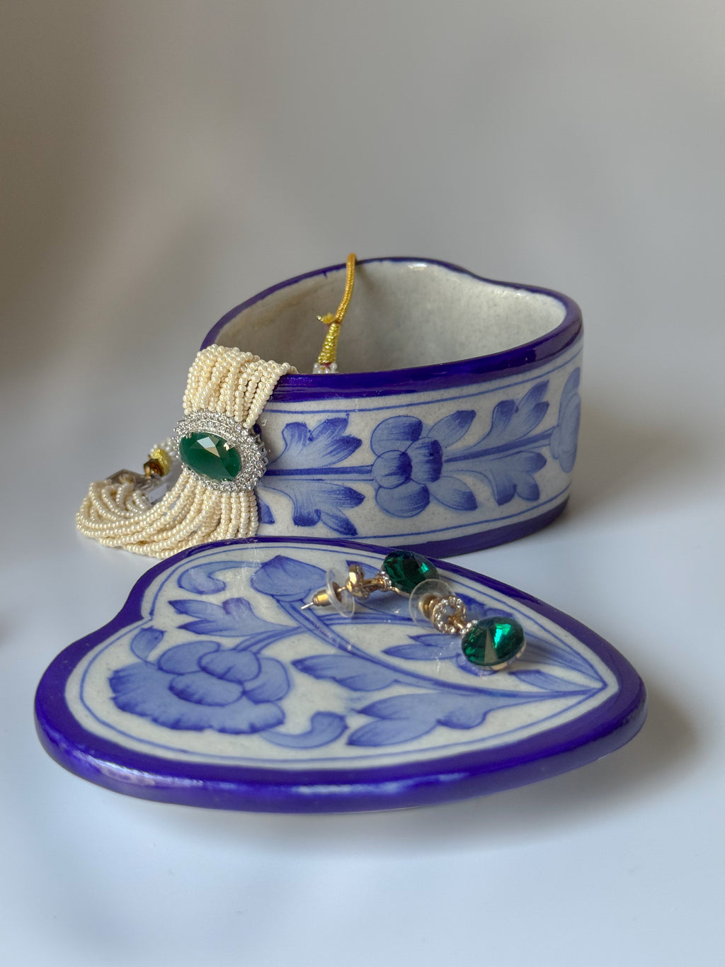 Neel Noor Heirloom Heart Casket